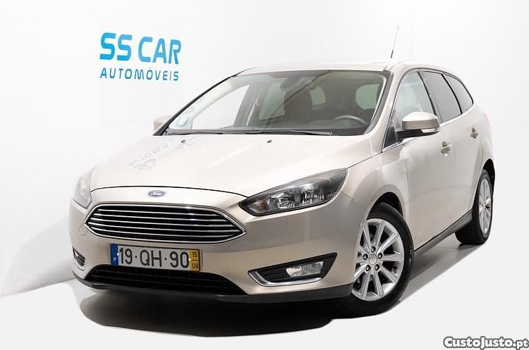 Cinza Usado 2015 Ford Focus Titanium Carrinha | € 7.990 (Preço justo) - Imagem 1/1