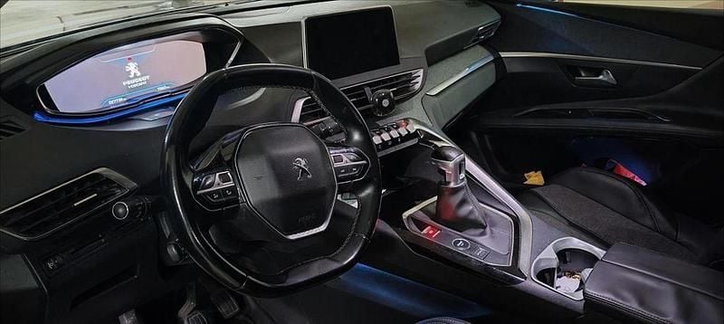 Usado 2018 Peugeot 3008 Sedan | € 14.000 (Preço justo) - Imagem 1/4