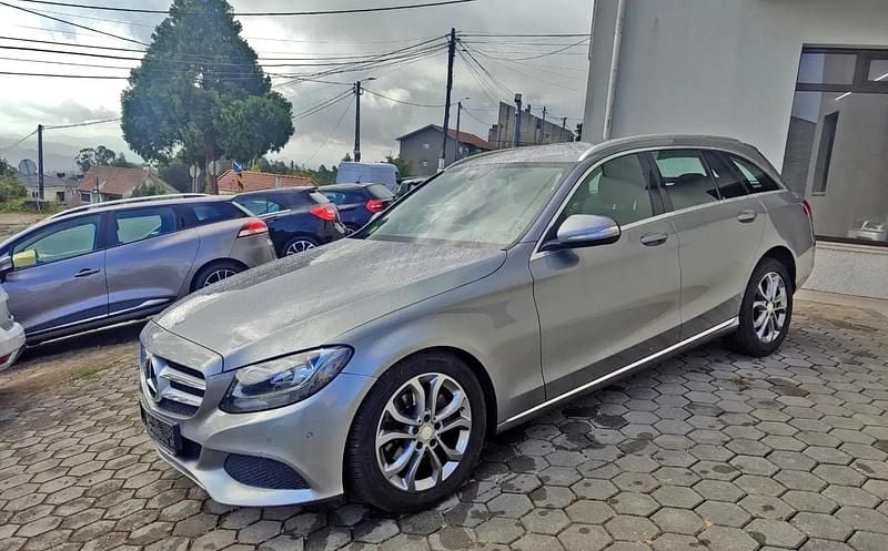 Cinzento Usado 2015 Mercedes C180 Avantgarde Carrinha | € 14.990 (Preço justo) - Imagem 1/4