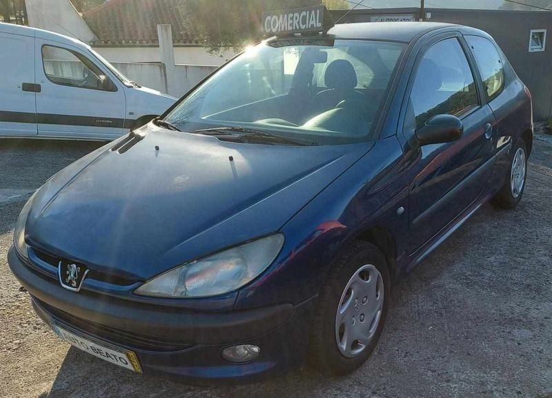 Azul Usado 2000 Peugeot 206 Carrinha | € 1.250 (Preço justo) - Imagem 1/4