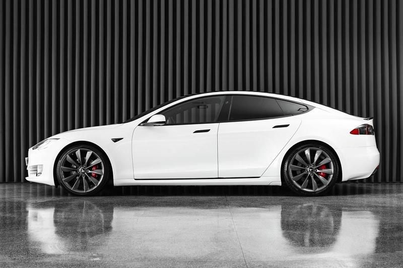 Usado Tesla Model S Long Range AWD 411 kW (560 HP) 2019 Branco Citadino