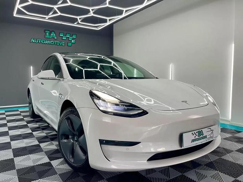 Usado Tesla Model 3 258 kW (351 HP) 2019 Branco Sedan
