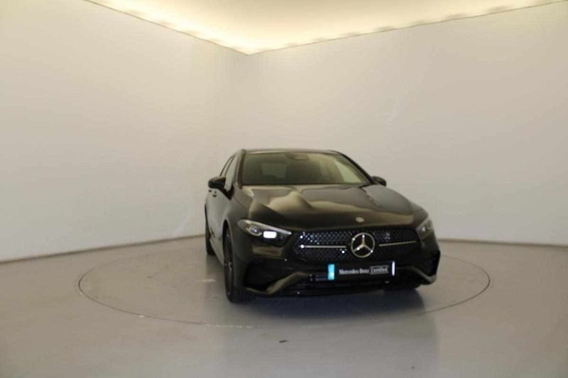 Preto Usado 2024 Mercedes A250 Citadino | € 47.990 (Preço elevado) - Imagem 1/4