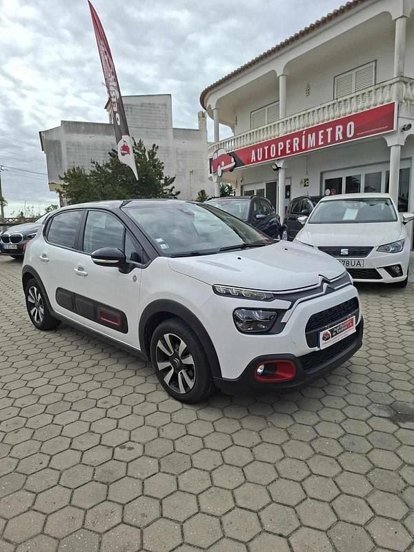 Branco Usado 2022 Citroën C3 PureTech Citadino | € 13.990 (Preço justo) - Imagem 1/4