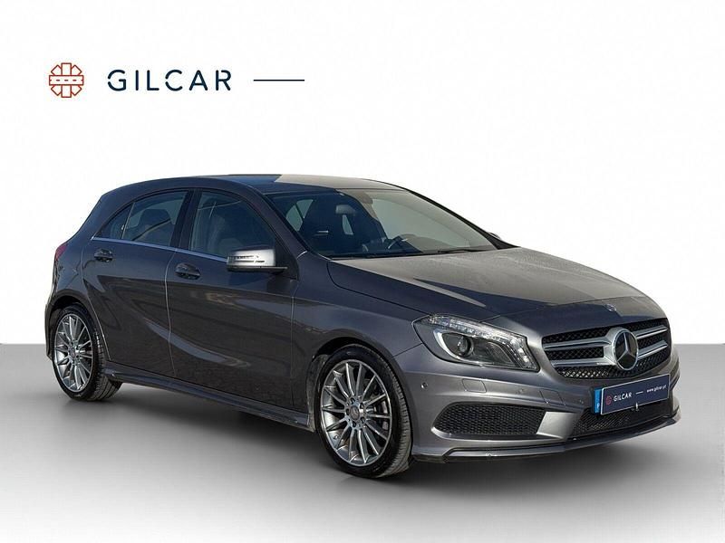Usado Mercedes A180 AMG line 109 HP (80 kW) 2015 Cinza