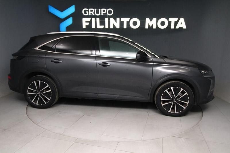 Usado DS Automobiles DS7 Crossback Rivoli 300 HP (220 kW) 2024 Cinza SUV
