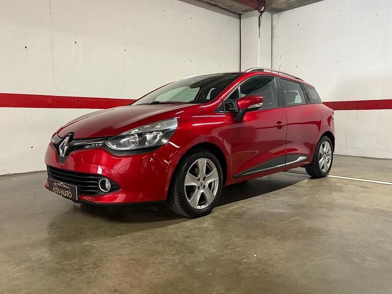 Vermelho Usado 2014 Renault Clio GrandTour Carrinha | € 8.750 (Bom preço) - Imagem 1/4