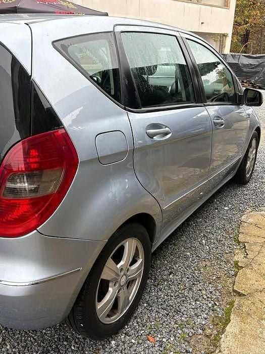 Usado Mercedes A180 109 HP (80 kW) 2010 Sedan