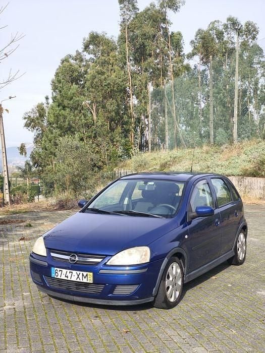 Usado 2004 Opel Corsa Sedan | € 2.250 (Preço justo) - Imagem 1/4