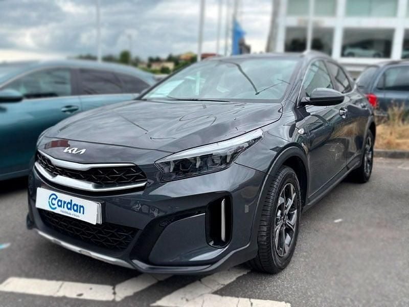 Cinzento Novo 2025 Kia XCeed SUV | € 23.490 (Preço justo) - Imagem 1/4
