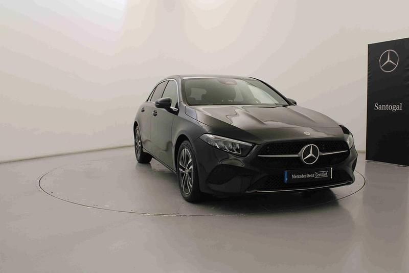 Preto Usado 2024 Mercedes A200 Citadino | € 29.950 (Super Preço) - Imagem 1/4