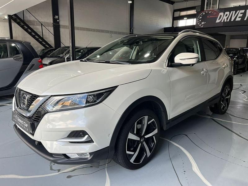 Usado Nissan Qashqai Premium Edition 110 HP (80 kW) 2018 Branco SUV