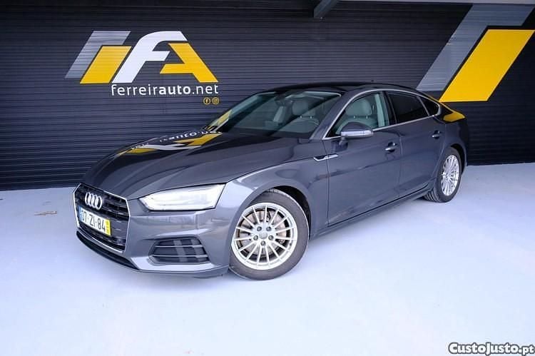 Usado Audi A5 Design 190 HP (139 kW) 2019 Cinza Coupé