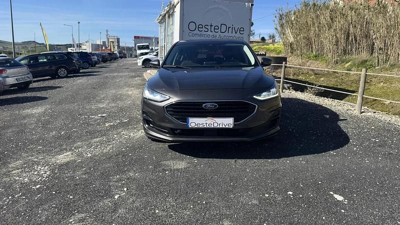 Usado Ford Focus 125 HP (91 kW) 2022 Cinza escuro Citadino