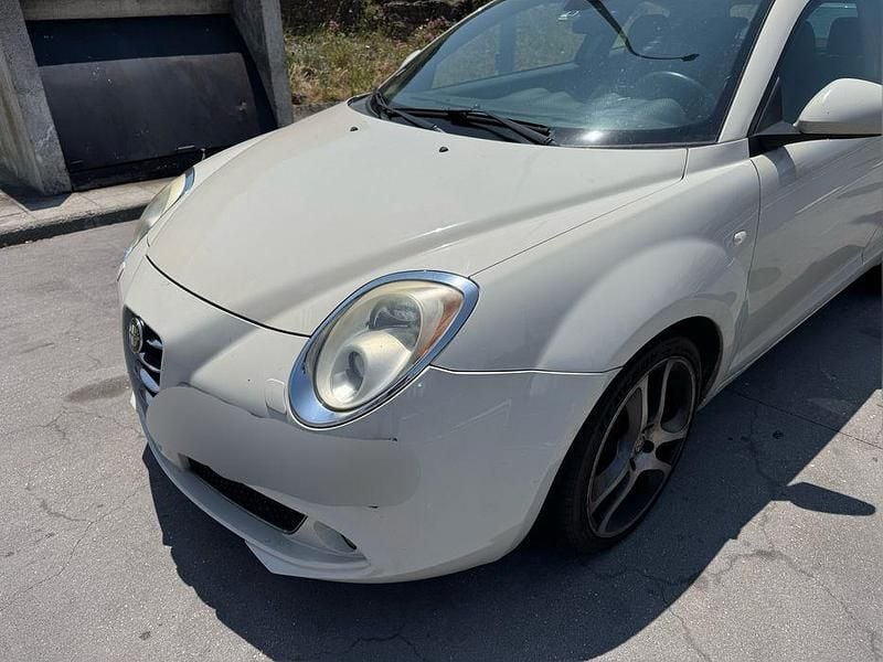 Usado 2009 Alfa Romeo MiTo Citadino | € 4.000 (Super Preço) - Imagem 1/4