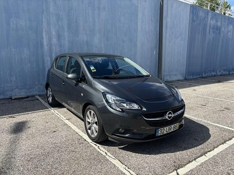 Usado Opel Corsa Dynamic 70 HP (51 kW) 2018 Sedan