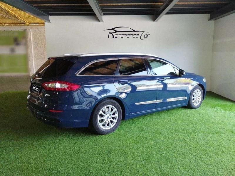 Azul Usado 2016 Ford Mondeo Carrinha | € 12.900 (Caro) - Imagem 1/4