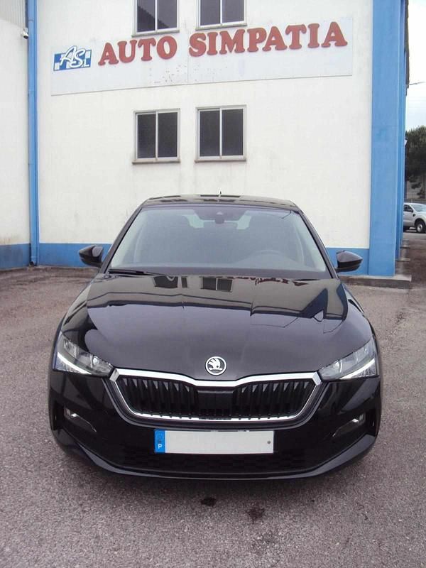 Usado Skoda Scala 110 HP (80 kW) 2024 Preto Citadino