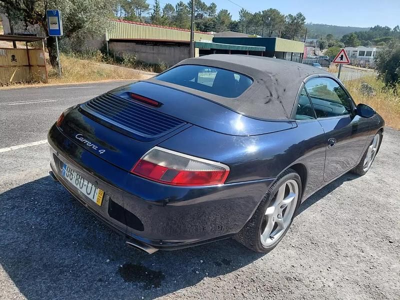 Usado Porsche 911 Carrera 4 Cabriolet 320 HP (235 kW) 2002 Azul Cabrios