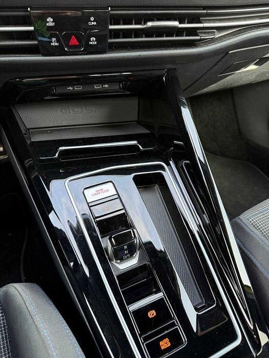 Usado VW Golf VIII GTE 245 HP (180 kW) 2022 Sedan