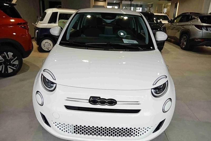 Novo Fiat 500 65 HP (47 kW) 2026 Branco Citadino