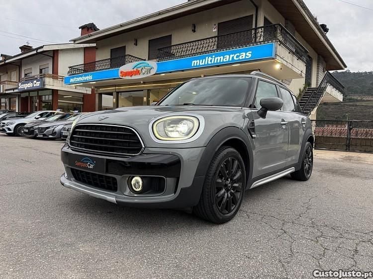 Cinza Usado 2020 Mini One D Countryman Sport SUV | € 19.490 (Preço justo) - Imagem 1/1