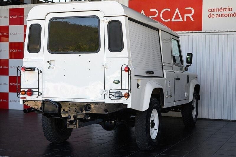 Usado Land Rover Defender 122 HP (89 kW) 2007 Branco SUV