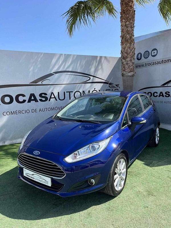 Azul Usado 2017 Ford Fiesta Citadino | € 11.750 (Preço justo) - Imagem 1/4