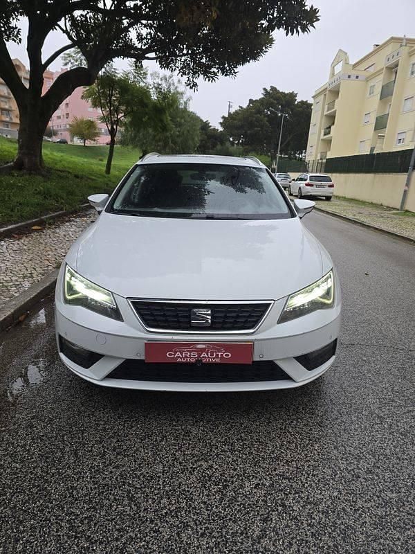 Usado Seat Leon ST 115 HP (84 kW) 2018 Branco Carrinha