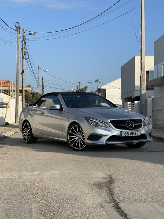 Cinzento Usado 2014 Mercedes E220 Elegance Cabrios | € 24.800 (Preço justo) - Imagem 1/4