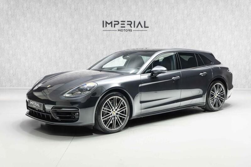Cinzento Usado 2022 Porsche Panamera Sport Turismo Sedan | € 99.950 (Preço justo) - Imagem 1/4