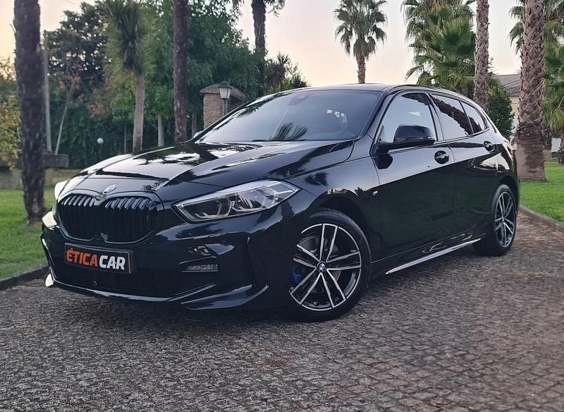 Preto Usado 2021 BMW 118 Citadino | € 31.900 (Caro) - Imagem 1/4