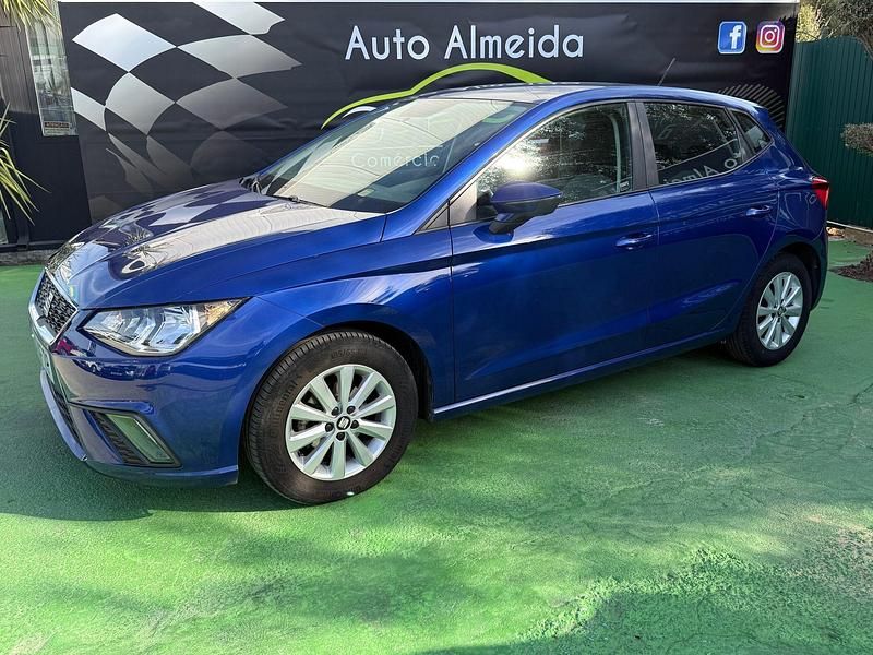 Usado Seat Ibiza Style 80 HP (58 kW) 2019 Azul Citadino