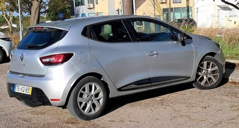 Cinzento Usado 2018 Renault Clio IV Citadino | € 10.250 (Super Preço) - Imagem 1/4
