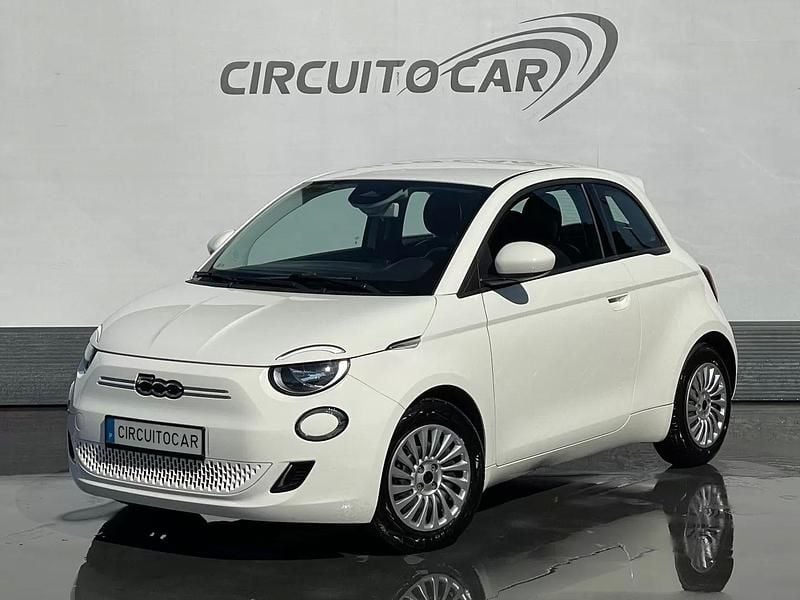 Branco Usado 2022 Fiat 500e Citadino | € 13.600 (Super Preço) - Imagem 1/4