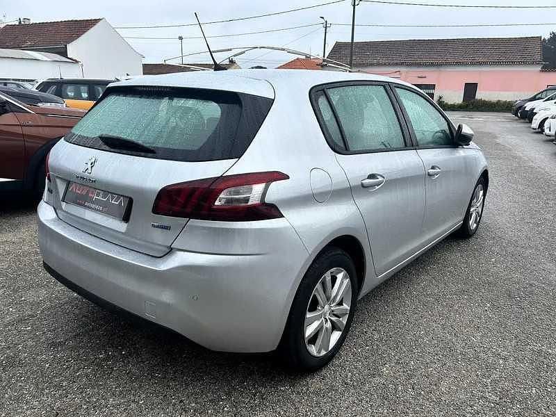 Usado Peugeot 308 Active 120 HP (88 kW) 2015 Cinza