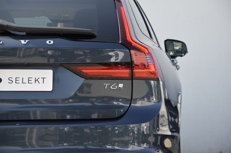 Usado Volvo V90 Plus 350 HP (257 kW) 2024 Azul Carrinha