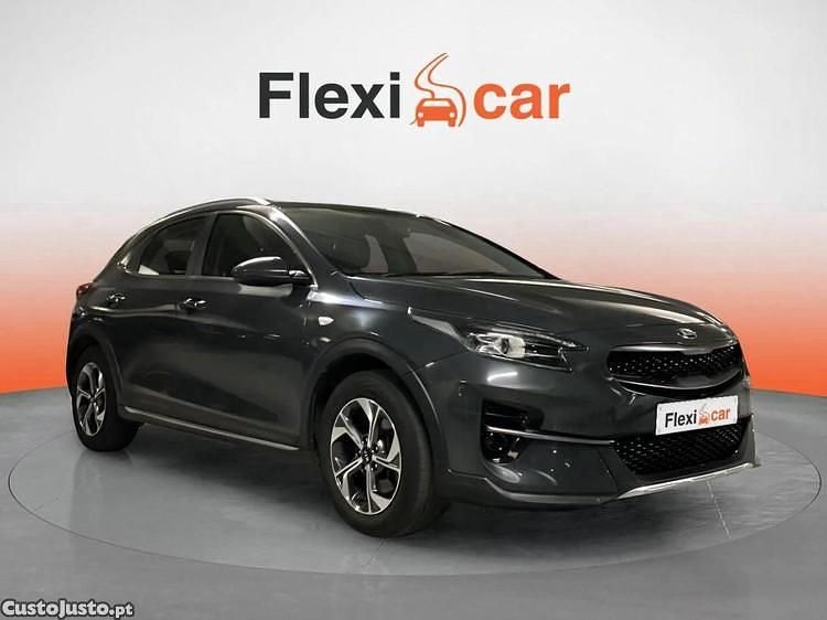 Cinza Usado 2021 Kia XCeed SUV | € 16.980 (Preço justo) - Imagem 1/1
