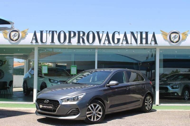 Cinza Usado 2020 Hyundai i30 Style Citadino | € 17.450 (Preço elevado) - Imagem 1/4