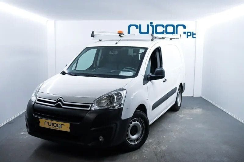 Branco Usado 2018 Citroën Berlingo Monovolume | € 12.500 (Preço justo) - Imagem 1/4
