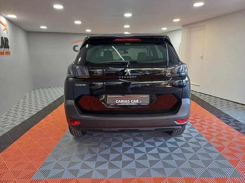 Usado Peugeot 5008 Allure 130 HP (95 kW) 2021 Preto Monovolume