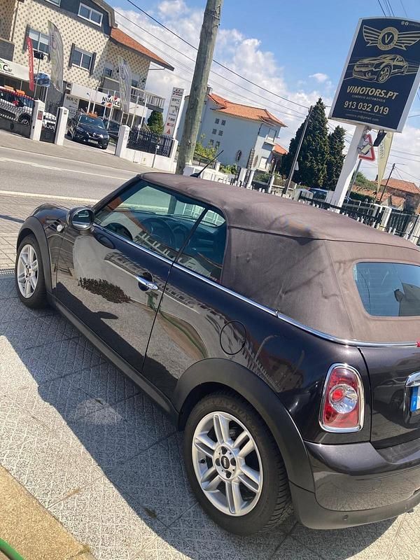 Usado Mini Cooper D Cabriolet 112 HP (82 kW) 2013 Castanho Cabrios