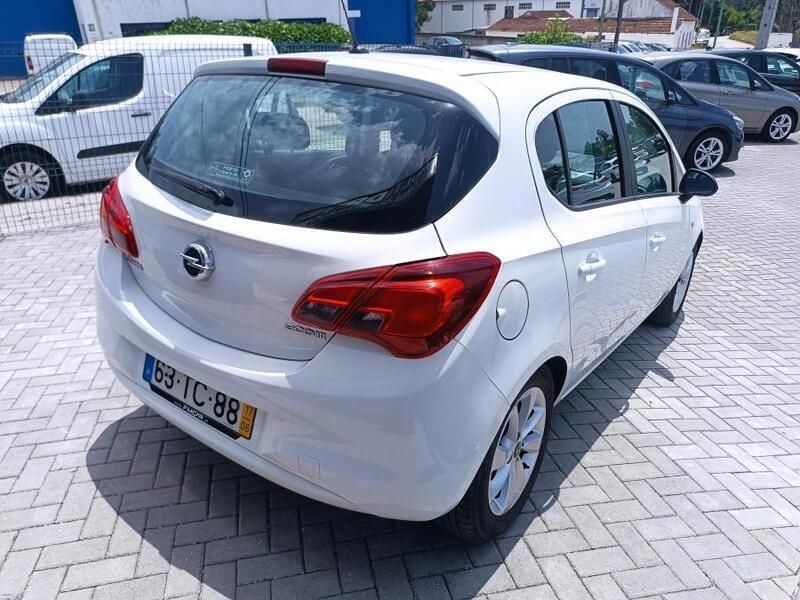 Branco Usado 2017 Opel Corsa Enjoy Citadino | € 7.999 - Imagem 1/4