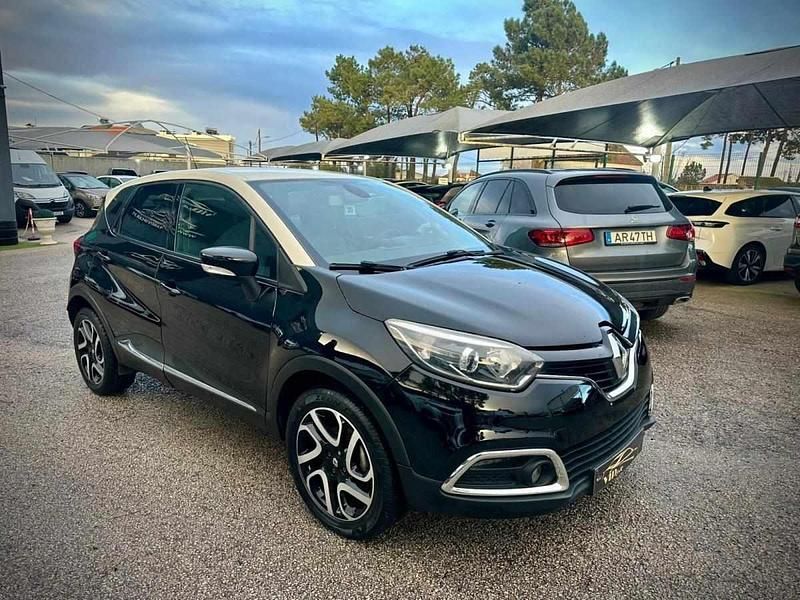Usado Renault Captur 90 HP (66 kW) 2015 Preto SUV