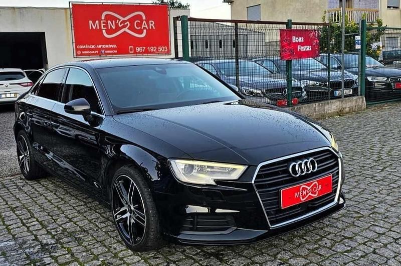 Usado Audi A3 116 HP (85 kW) 2016 Preto Sedan