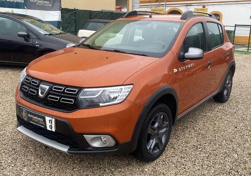 Laranja Usado 2018 Dacia Sandero Stepway | € 11.200 (Preço justo) - Imagem 1/4