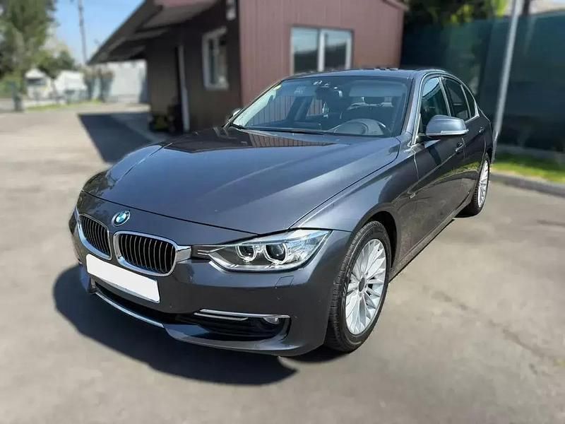 Cinza escuro Usado 2013 BMW 318 Luxury Line Sedan | € 16.900 (Caro) - Imagem 1/4