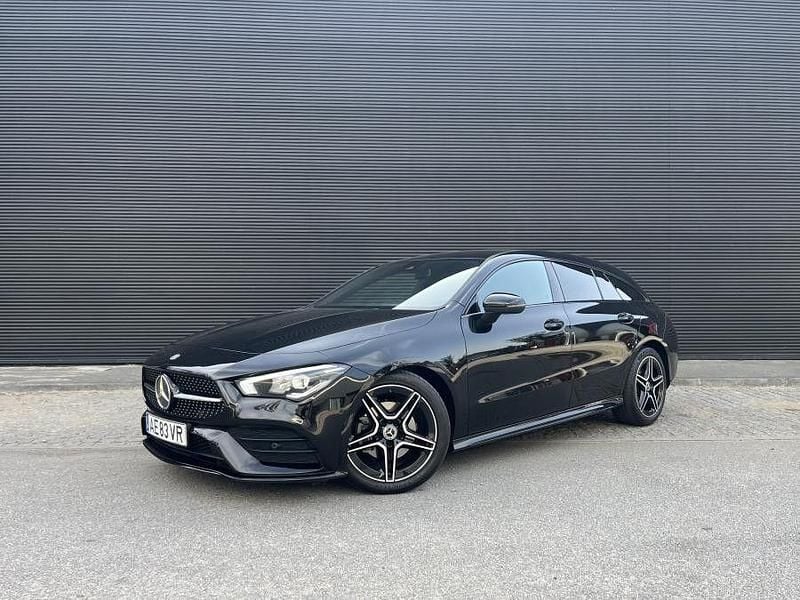 Preto Usado 2021 Mercedes CLA180 AMG line Sedan | € 30.990 - Imagem 1/4