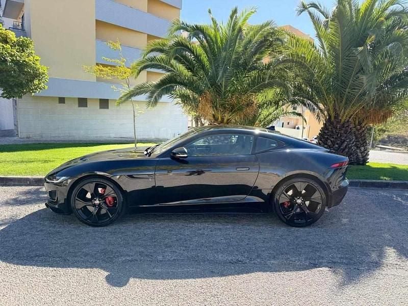 Usado Jaguar F-Type R-Dynamic 300 HP (220 kW) 2022 Preto Coupé