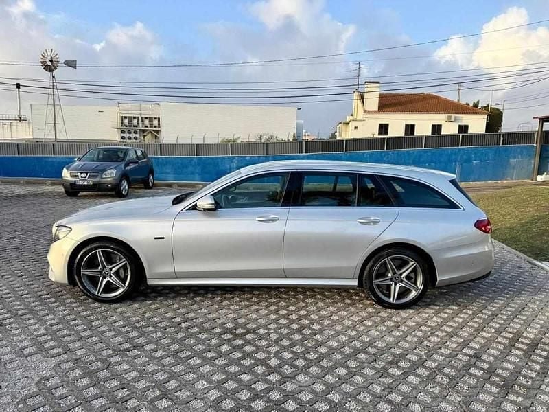 Usado Mercedes E300 AMG line 306 HP (225 kW) 2019 Cinza Carrinha